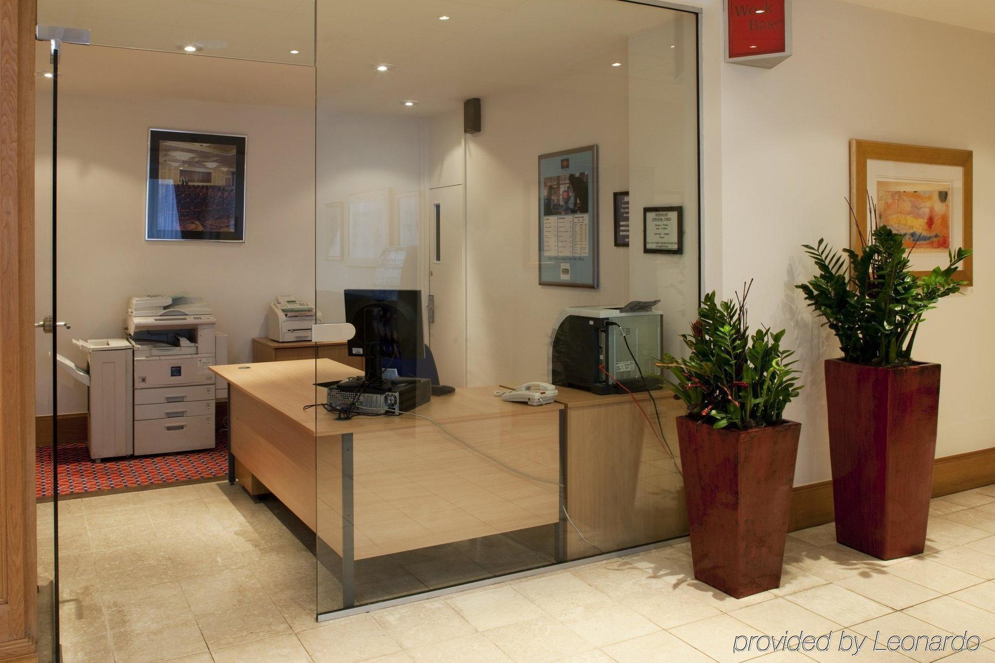 Holiday Inn Peterborough West By Ihg Buitenkant foto